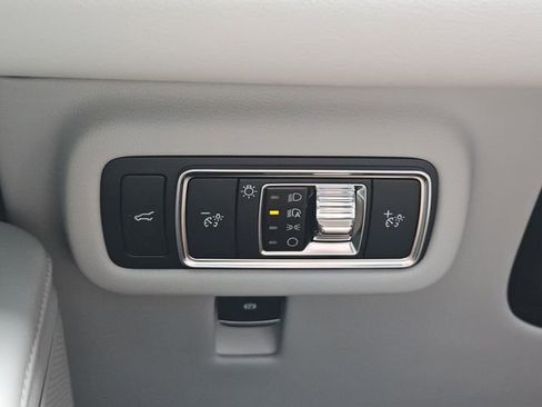 New 2026 Lincoln Nautilus Premier image 17