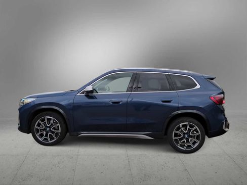 Certified 2023 BMW X1 xDrive28i w/ Convenience Package image 5