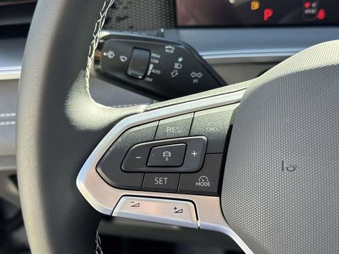 New 2026 Volkswagen Tiguan SE AWD/4WD image 16