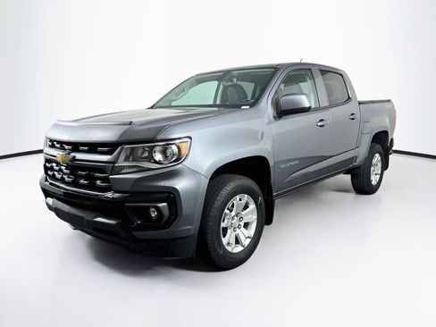 Used 2022 Chevrolet Colorado LT w/ Luxury Package AWD/4WD image 3