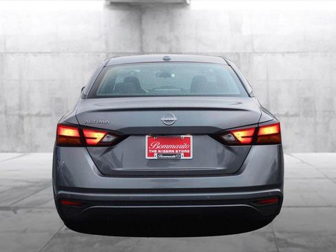 New 2025 Nissan Altima 2.5 SV image 6