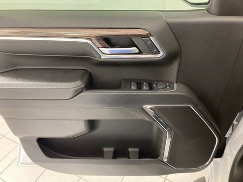 Used 2024 Chevrolet Silverado 1500 RST w/ Z71 Off-Road Package image 17