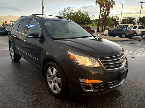 Used 2017 Chevrolet Traverse Premier AWD/4WD image 3