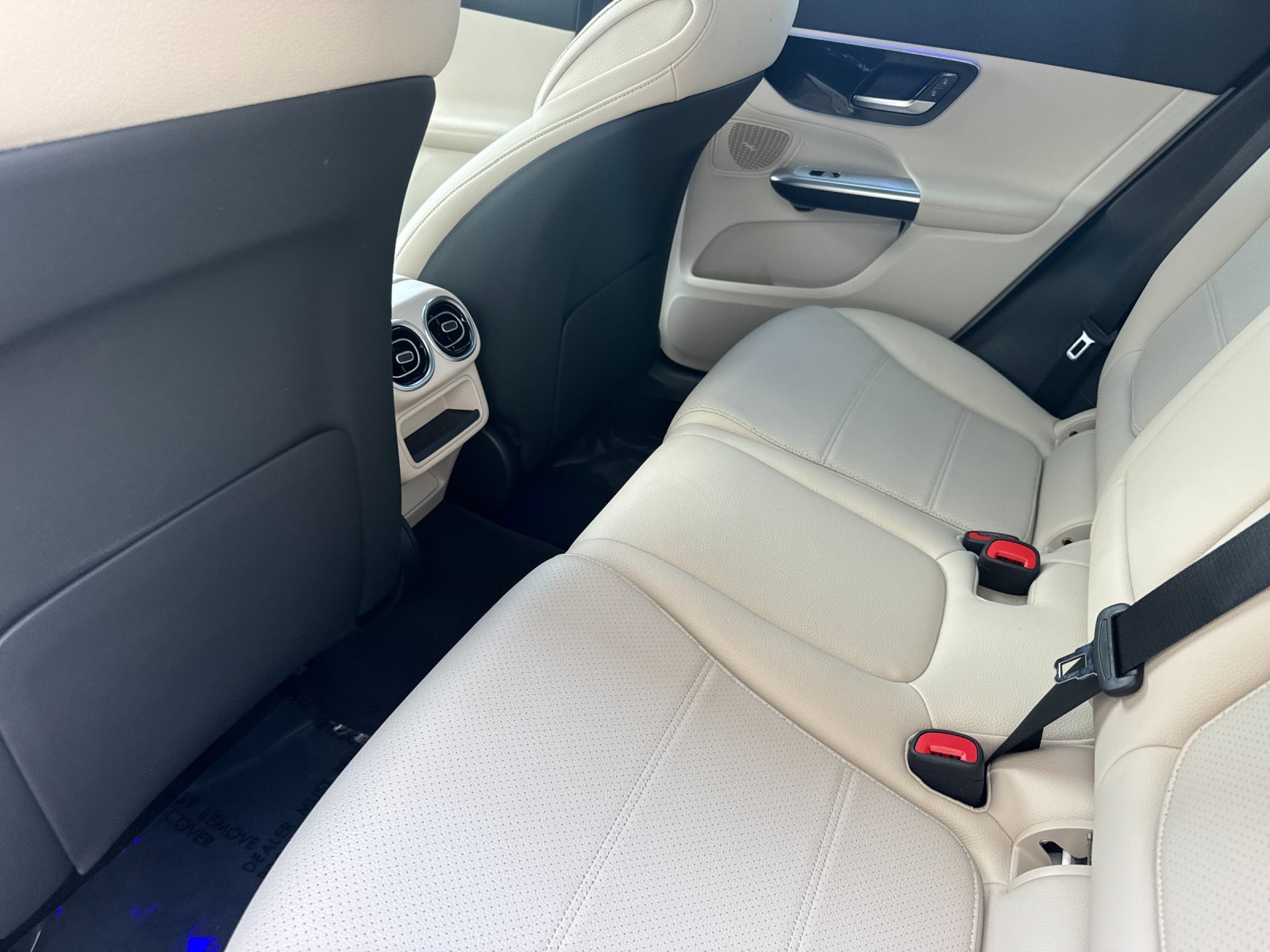 Certified 2026 Mercedes-Benz GLC 300 4MATIC image 12
