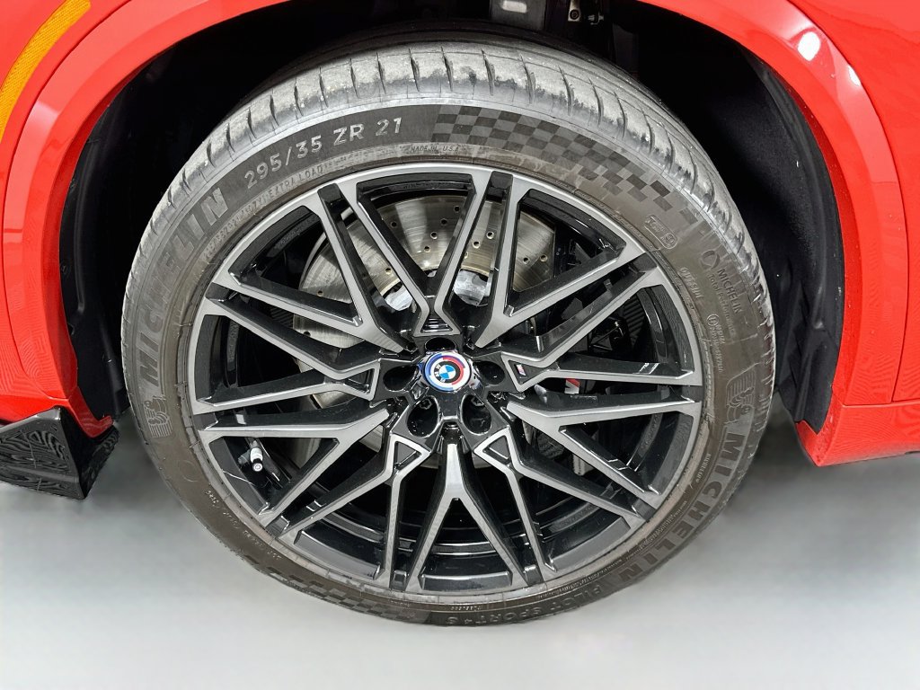Used 2025 BMW X5 M Competition w/ Executive Package AWD/4WD image 32