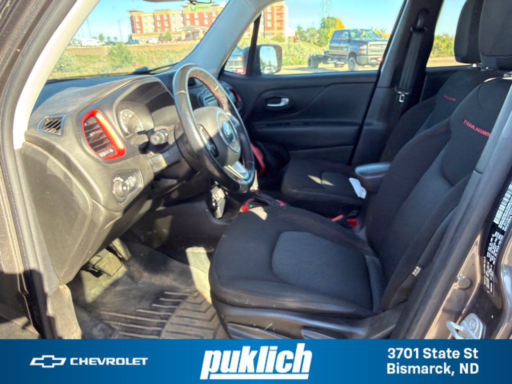 Used 2016 Jeep Renegade Trailhawk AWD/4WD image 22