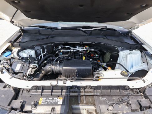 Used 2023 Ford Explorer XLT w/ Equipment Group 202A AWD/4WD image 36