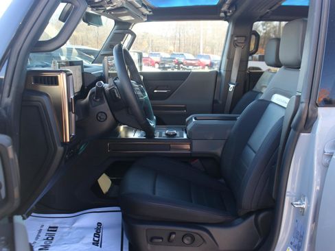New 2025 GMC Hummer EV 3X image 29