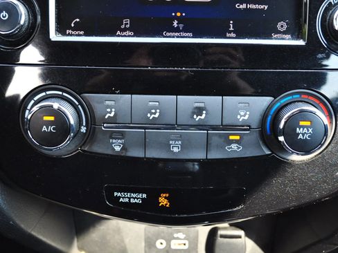 Used 2021 Nissan Rogue Sport S image 16