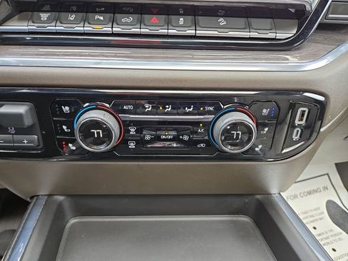 Used 2024 Chevrolet Silverado 2500 LTZ w/ LTZ Plus Package AWD/4WD image 26