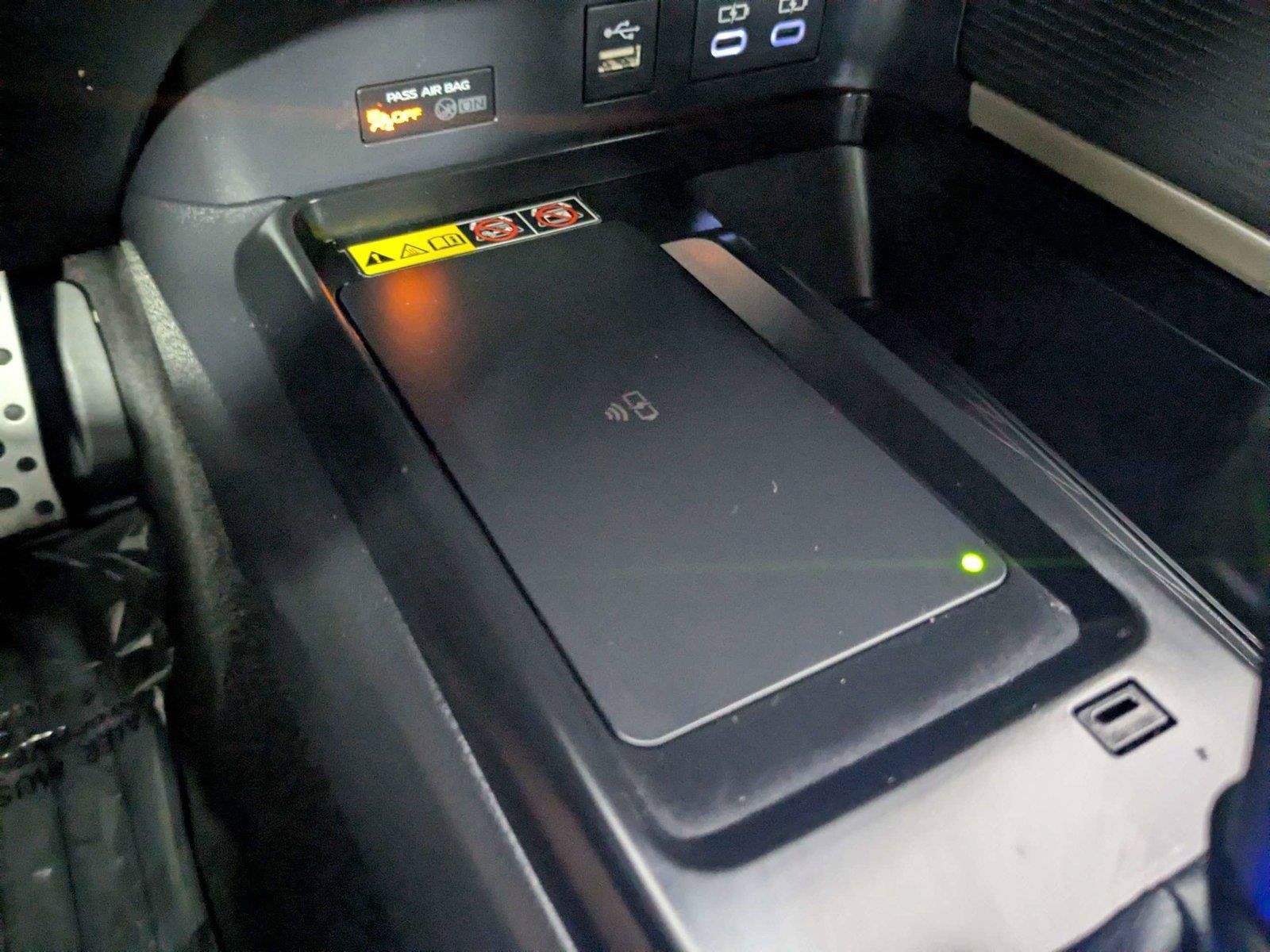 Used 2026 Toyota Camry SE FWD image 21