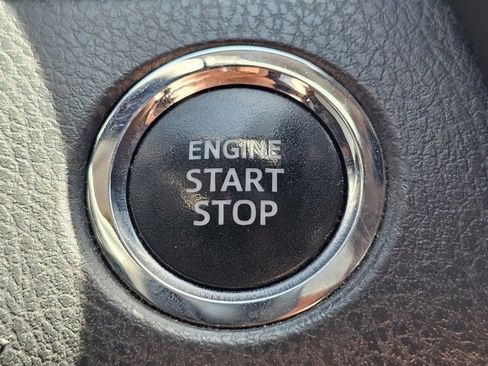 Used 2020 Toyota Camry XSE image 8