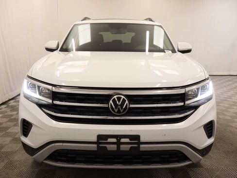 Used 2022 Volkswagen Atlas SE w/ Panoramic Sunroof Package FWD image 5