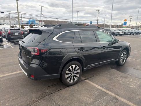 Used 2024 Subaru Outback Limited image 3