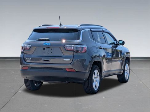 Used 2022 Jeep Compass Latitude w/ Convenience Group AWD/4WD image 5
