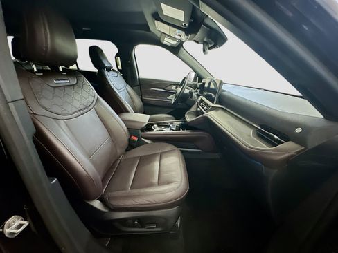 Used 2025 Ford Explorer Platinum w/ LUX Leather Package image 35