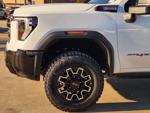 New 2026 GMC Sierra 2500 AT4X image 7