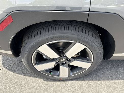 New 2026 Hyundai Santa Fe Limited FWD image 19