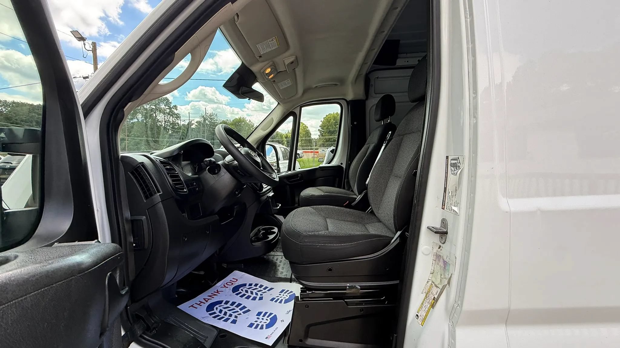 Used 2023 RAM ProMaster 2500 FWD image 7