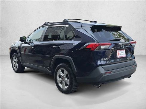 Used 2021 Toyota RAV4 XLE w/ Convenience Package AWD/4WD image 7