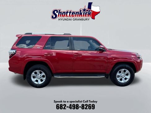 Used 2021 Toyota 4Runner SR5 Premium w/ Moonroof Package RWD image 5