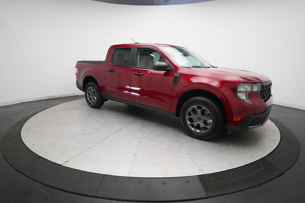 Used 2025 Ford Maverick XLT w/ Equipment Group 301A AWD/4WD image 34