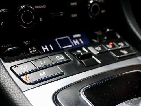 Used 2014 Porsche Cayman image 25