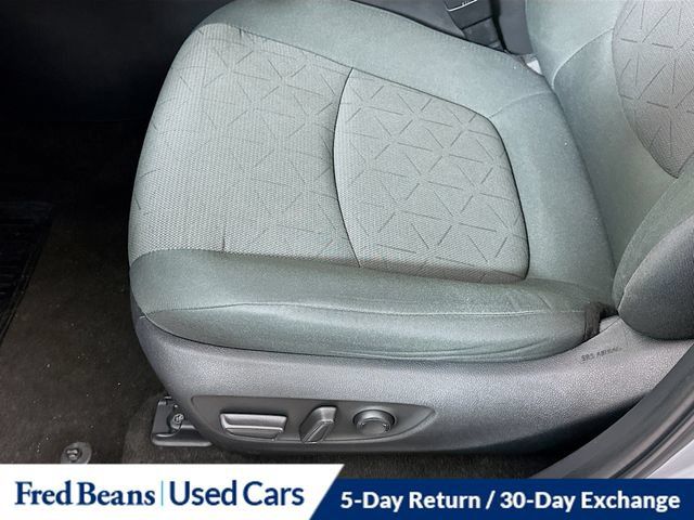 Used 2023 Toyota RAV4 XLE AWD/4WD image 24