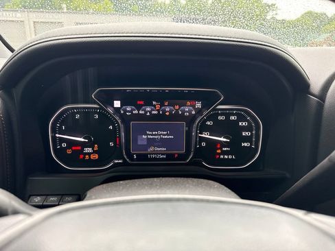 Used 2022 GMC Sierra 2500 AT4 w/ AT4 Premium Plus Package AWD/4WD image 14