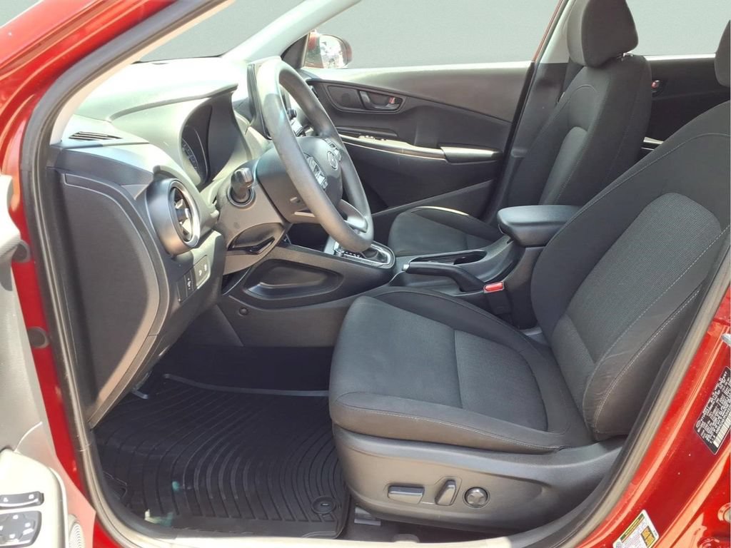 Used 2023 Hyundai Kona SEL w/ Cargo Package FWD image 10
