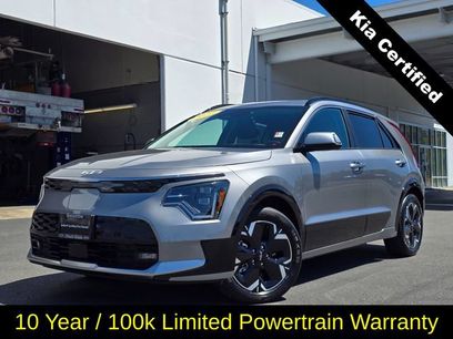 Certified 2023 Kia Niro Wave w/ Wave Preserve Package