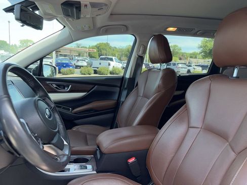Used 2019 Subaru Ascent Touring w/ Popular Package #3 AWD/4WD image 5