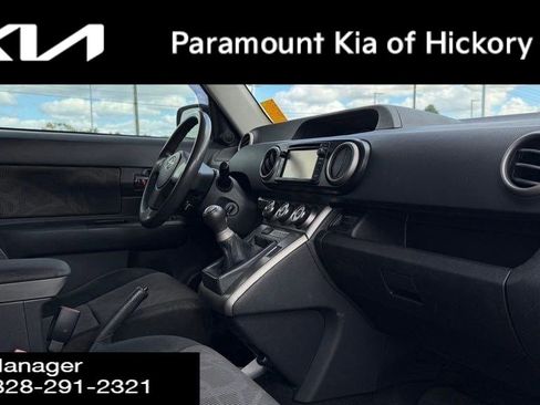 Used 2014 Scion xB image 28