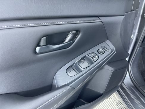 Certified 2025 Nissan Sentra S FWD image 13