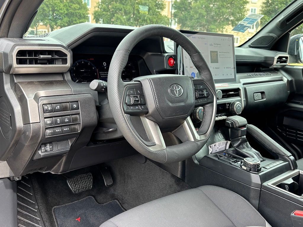 Certified 2025 Toyota Tacoma TRD Off-Road w/ TRD Off Road Upgrade Package AWD/4WD image 11