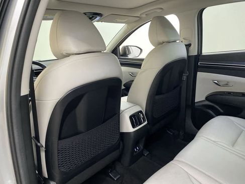 Used 2024 Hyundai Tucson Limited image 16