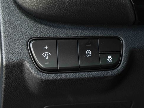 Used 2025 Kia Seltos S FWD image 38