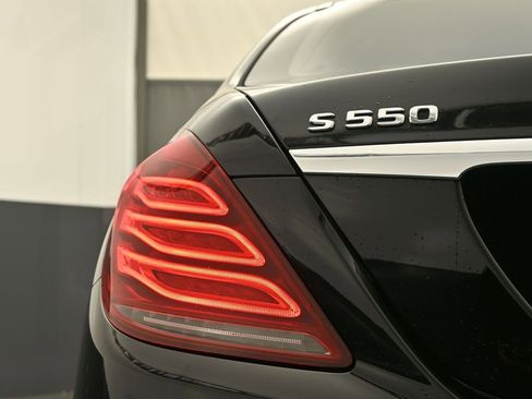 Used 2017 Mercedes-Benz S 550 4MATIC Sedan image 10