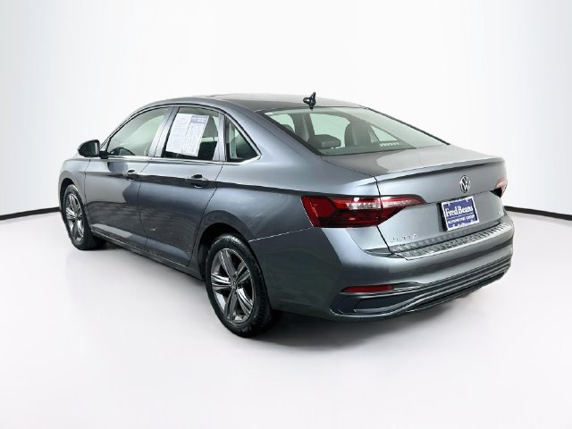 Certified 2024 Volkswagen Jetta SE w/ Panoramic Sunroof Package FWD image 6