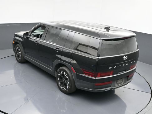 Used 2025 Hyundai Santa Fe SE image 32