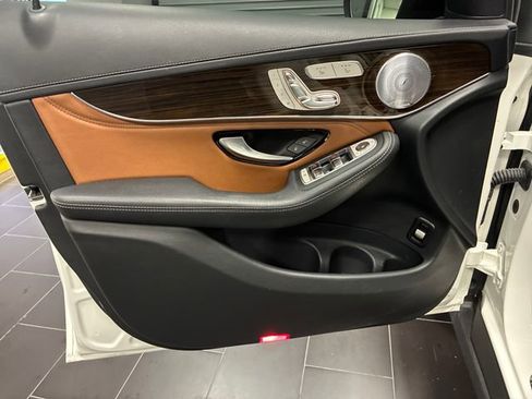 Used 2018 Mercedes-Benz GLC 43 AMG 4MATIC image 10