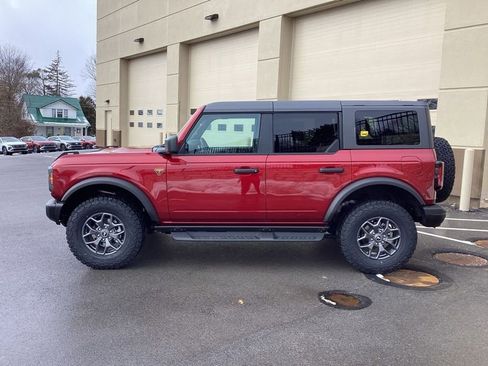 New 2025 Ford Bronco Badlands image 5