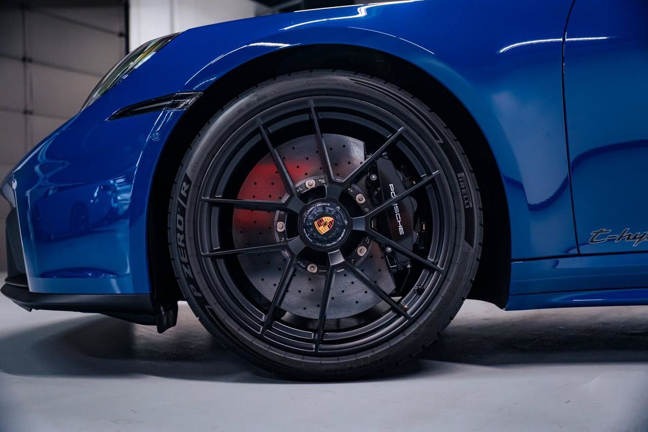 Used 2025 Porsche 911 GTS image 9