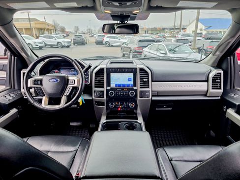 Used 2020 Ford F250 Lariat image 22