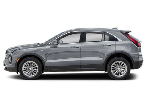 Used 2024 Cadillac XT4 Luxury w/ Cold Weather Package FWD image 3