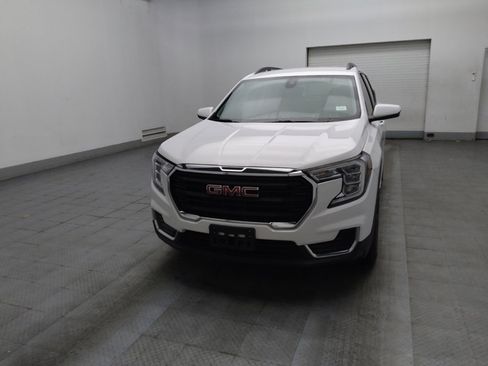 Used 2022 GMC Terrain SLE w/ Driver Convenience Package FWD image 15