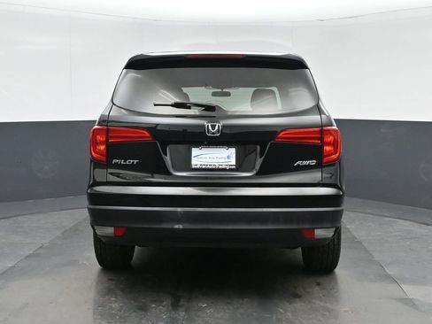 Used 2017 Honda Pilot LX image 6