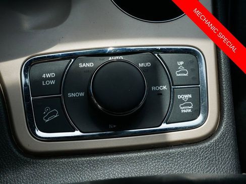 Used 2015 Jeep Grand Cherokee Overland w/ Advanced Technology Group image 26