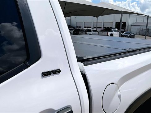 Used 2025 Toyota Tundra SR5 AWD/4WD image 33
