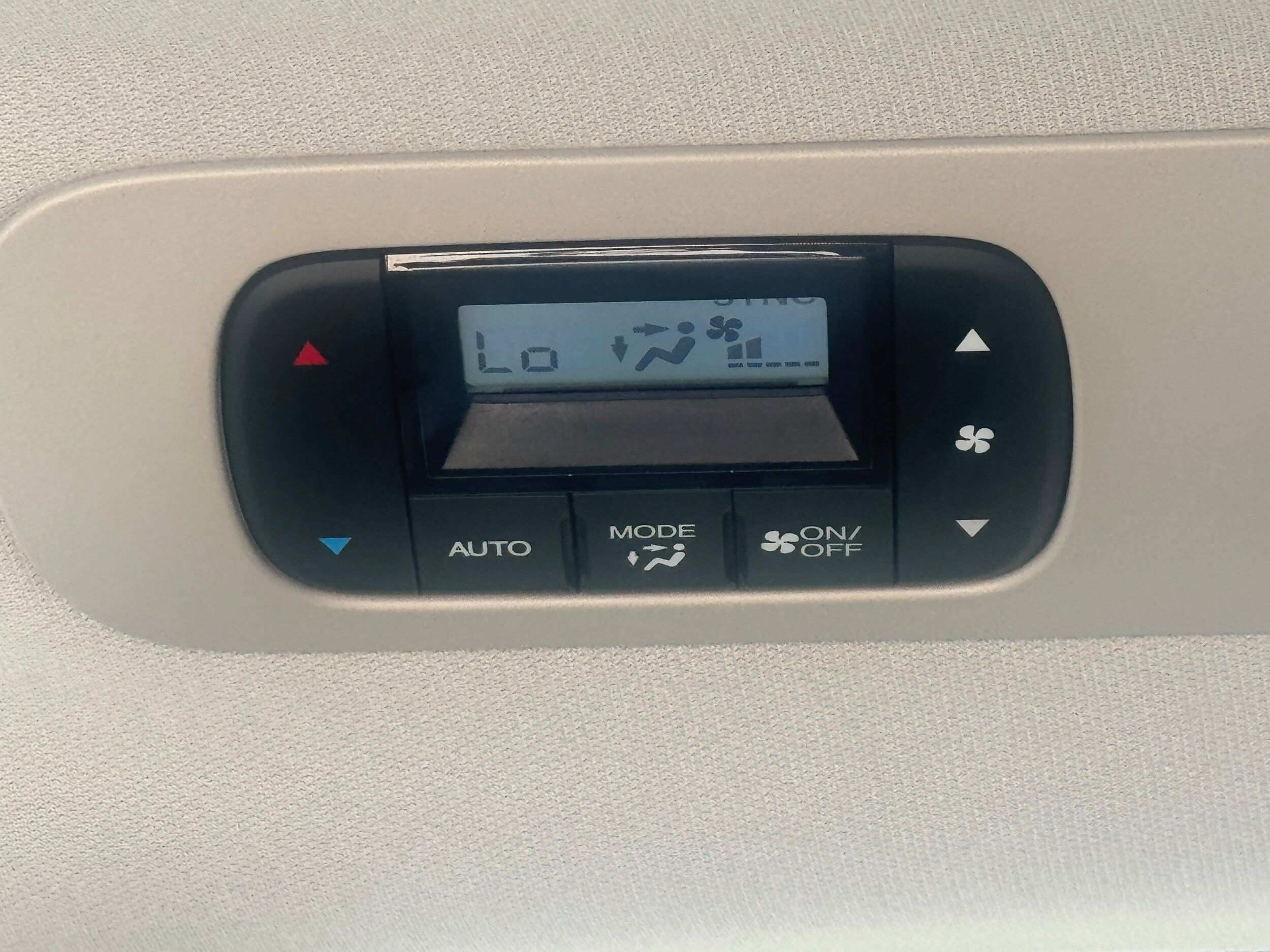Used 2025 Honda Odyssey Touring image 16